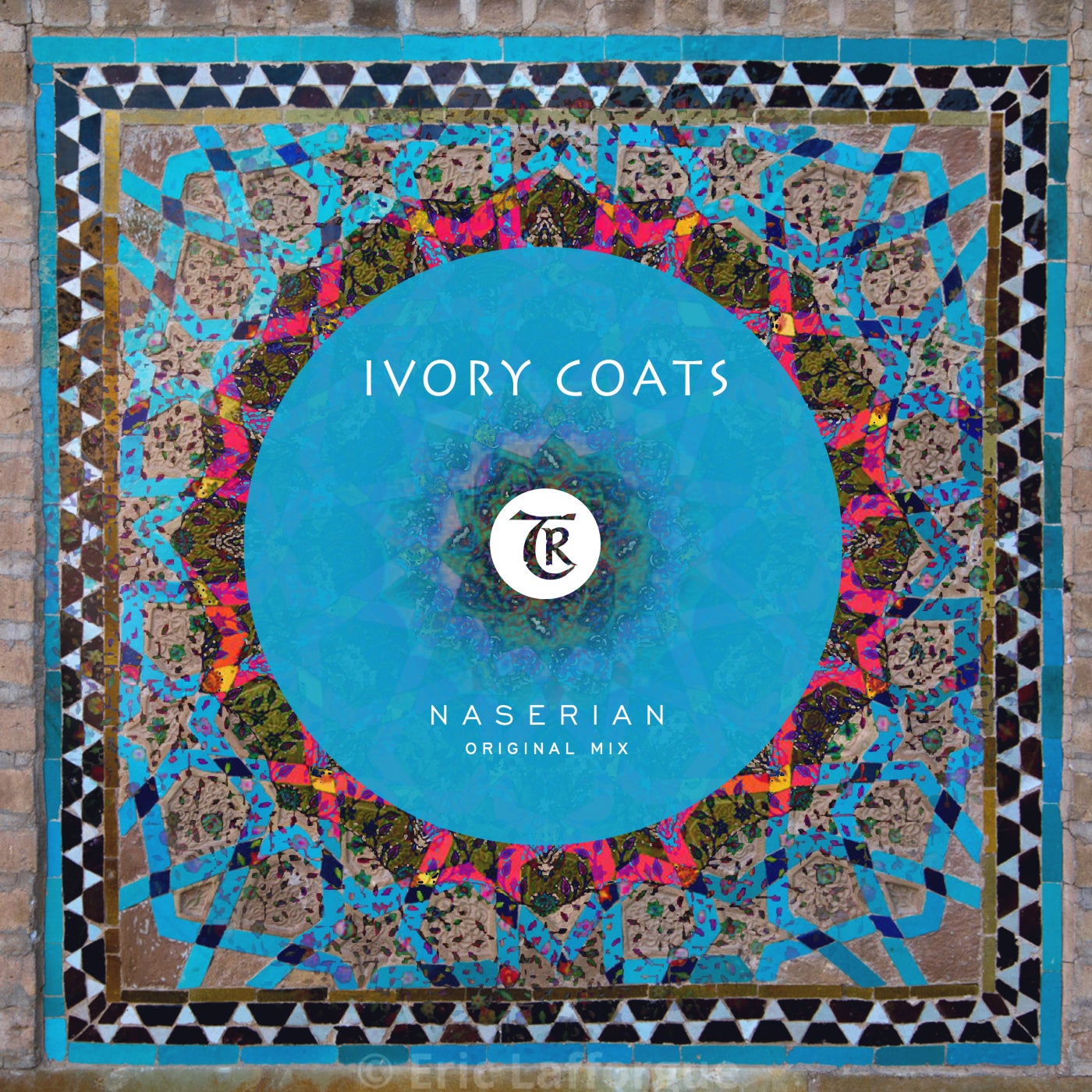 Ivory Coats, Tibetania – Naserian [TR266]